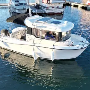 2019 Quicksilver 675 Pilothouse