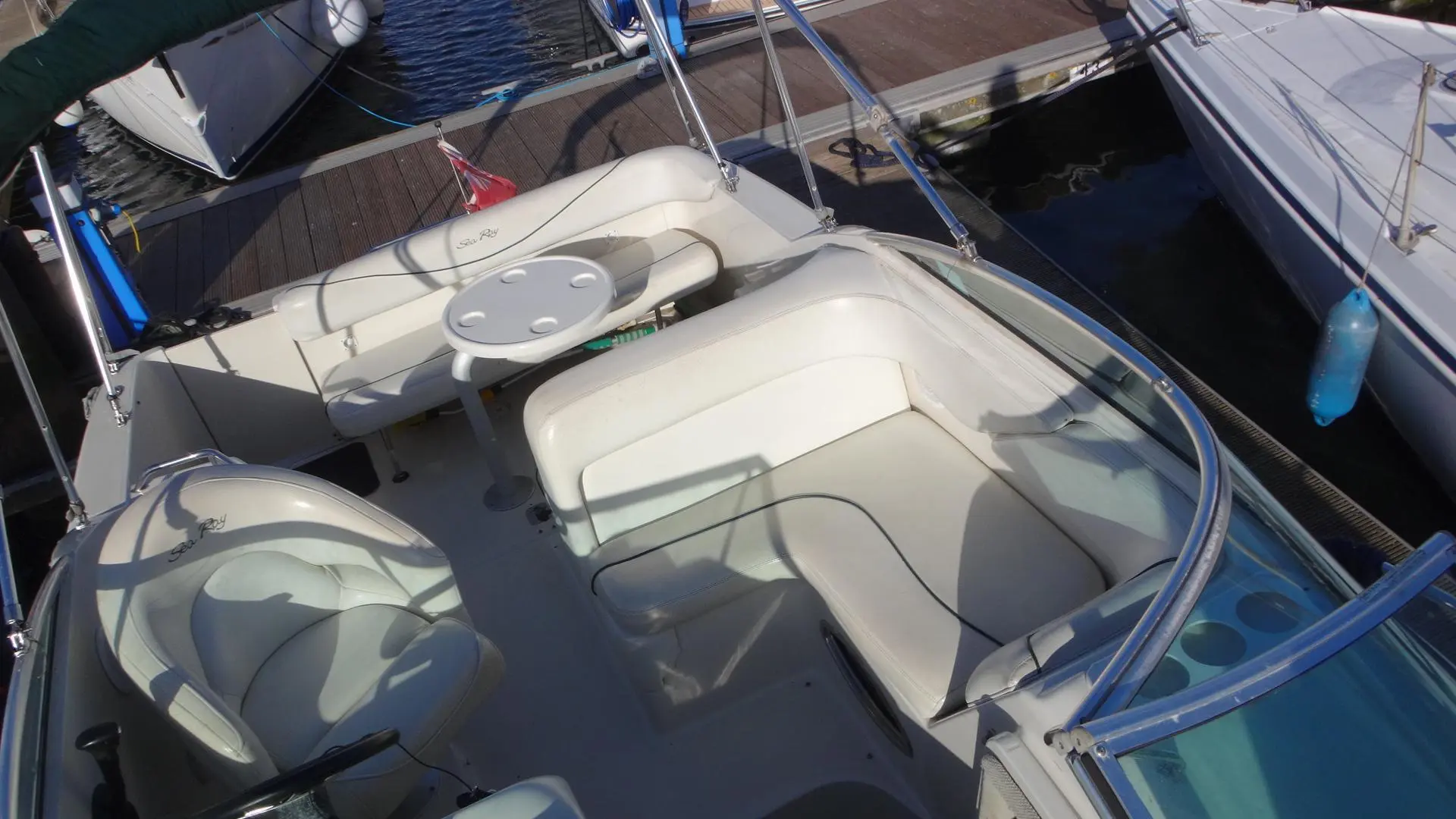 2001 Sea Ray sundancer 240