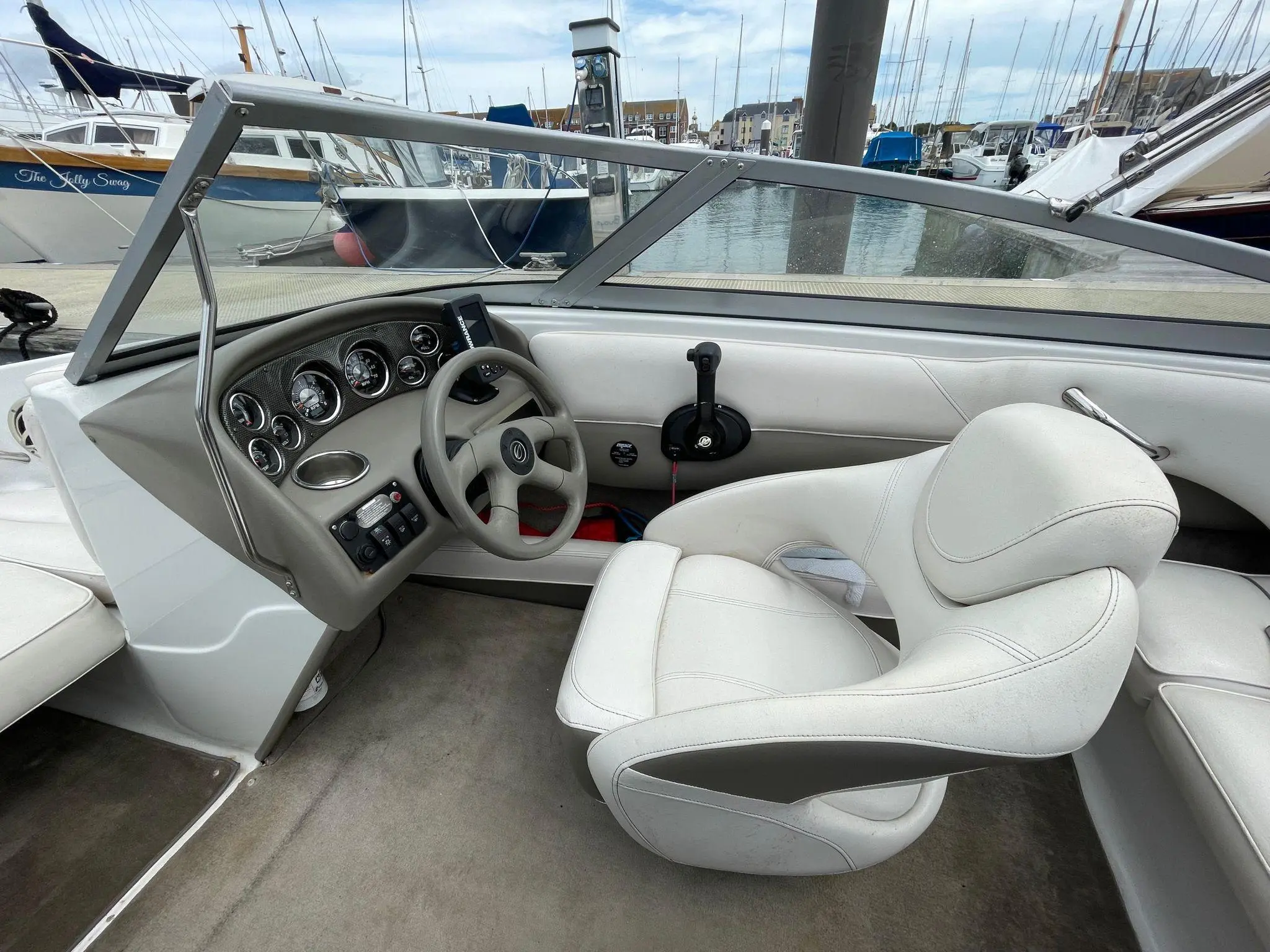 2009 Crownline 185 ss