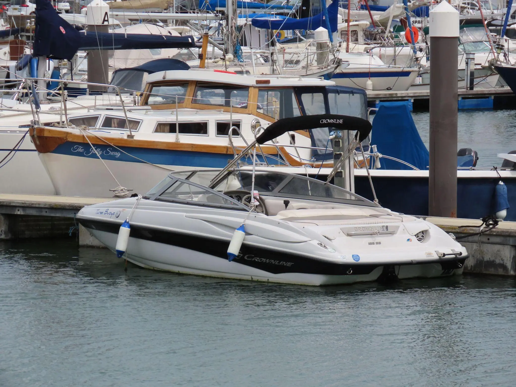 2009 Crownline 185 ss