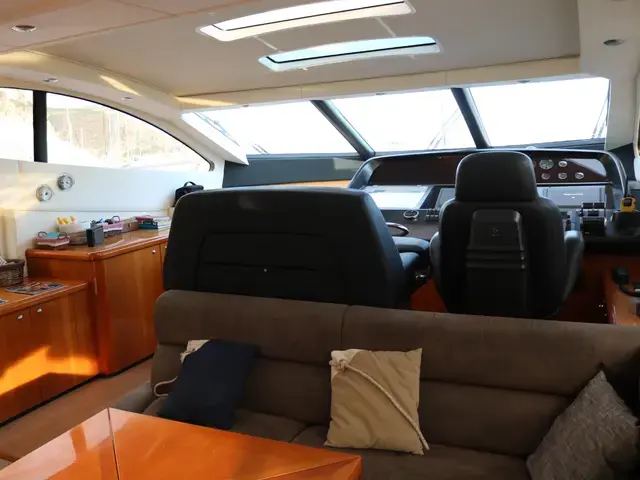 Sunseeker Predator 62