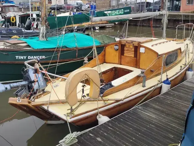 Folkboat 25