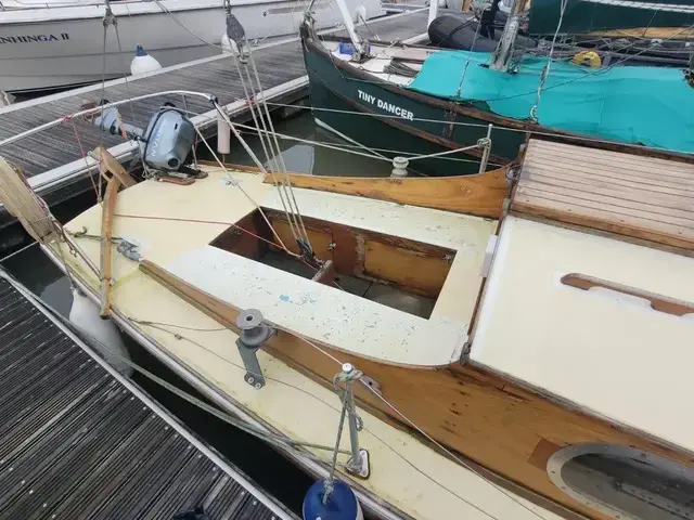 Folkboat 25