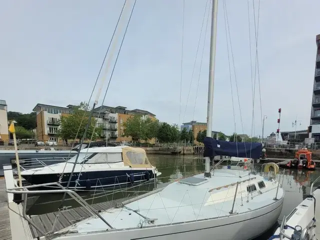 Contessa 28