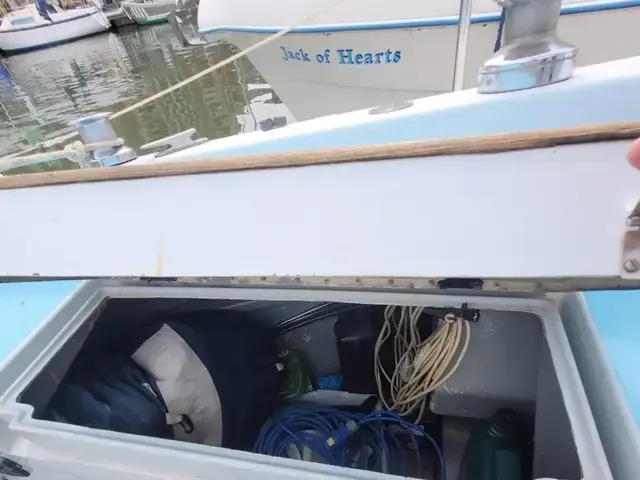 Contessa 28