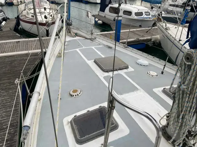 Offshore Yachts 34