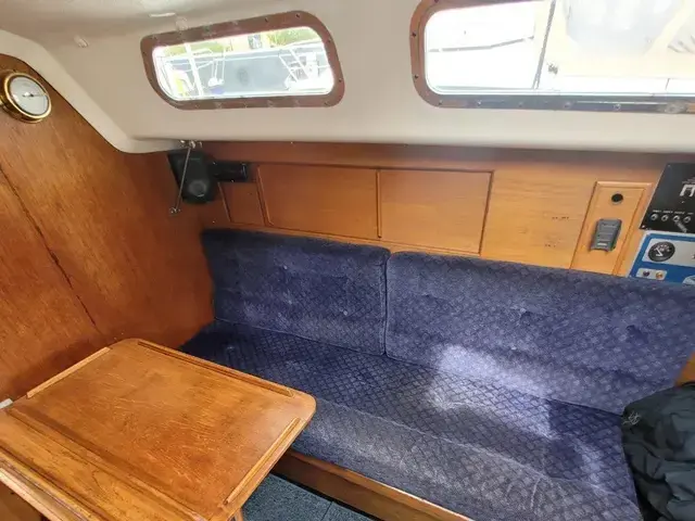 Contessa 28