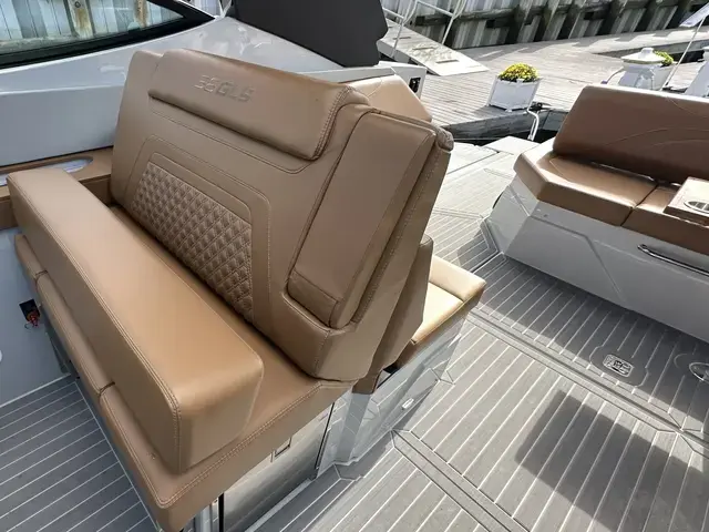 Cruisers Yachts 38 Gls South Beach - Ob