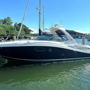 2010 Sea Ray Sundancer 350