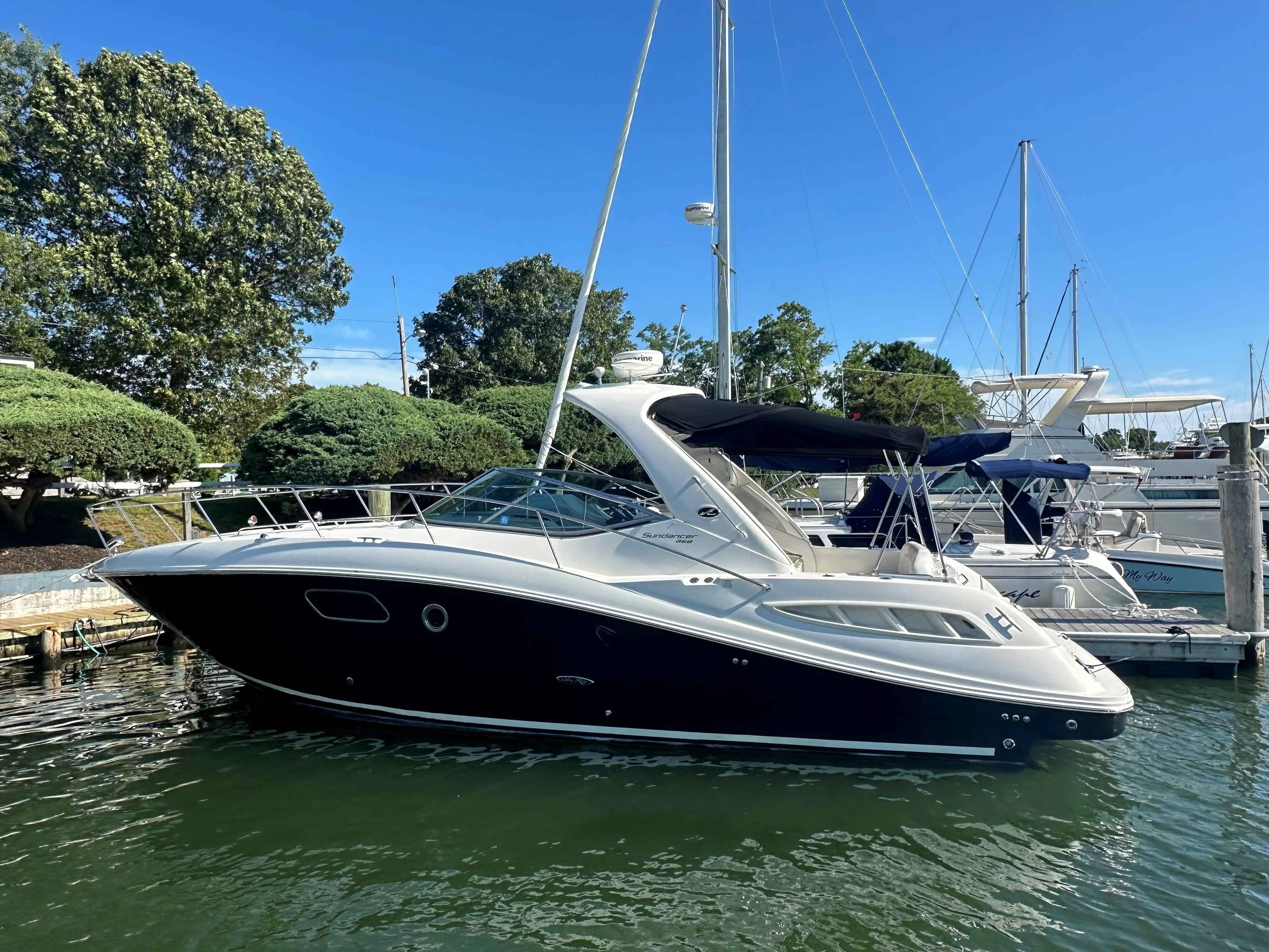 2010 Sea Ray sundancer 350