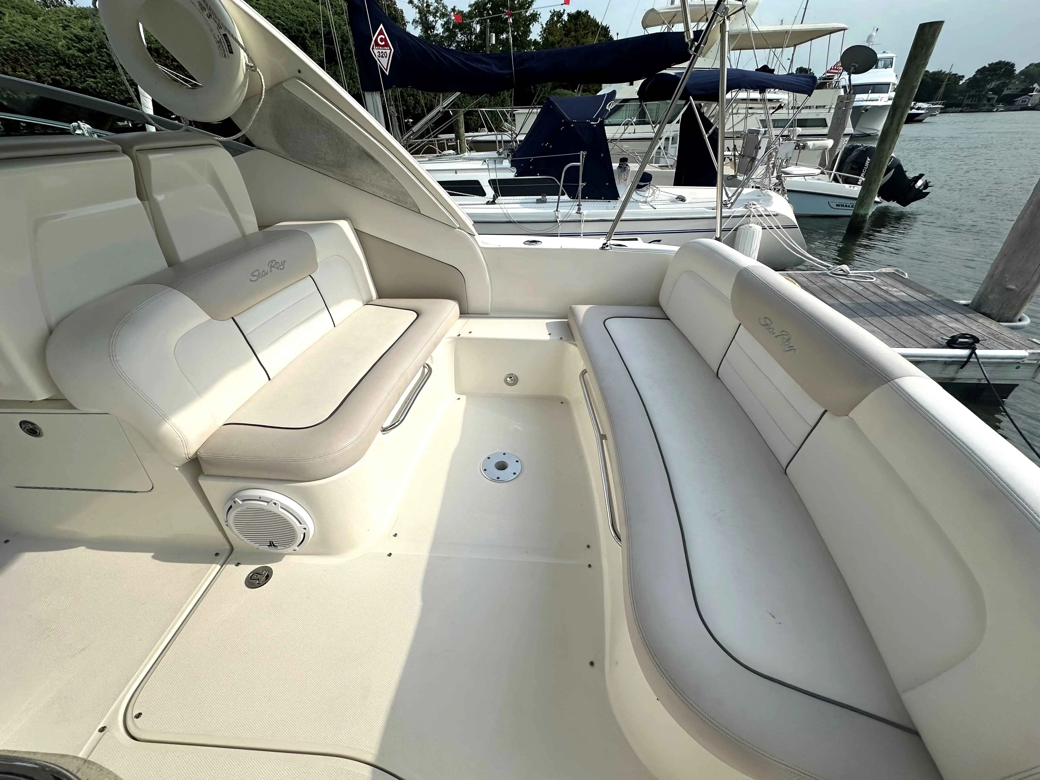 2010 Sea Ray sundancer 350