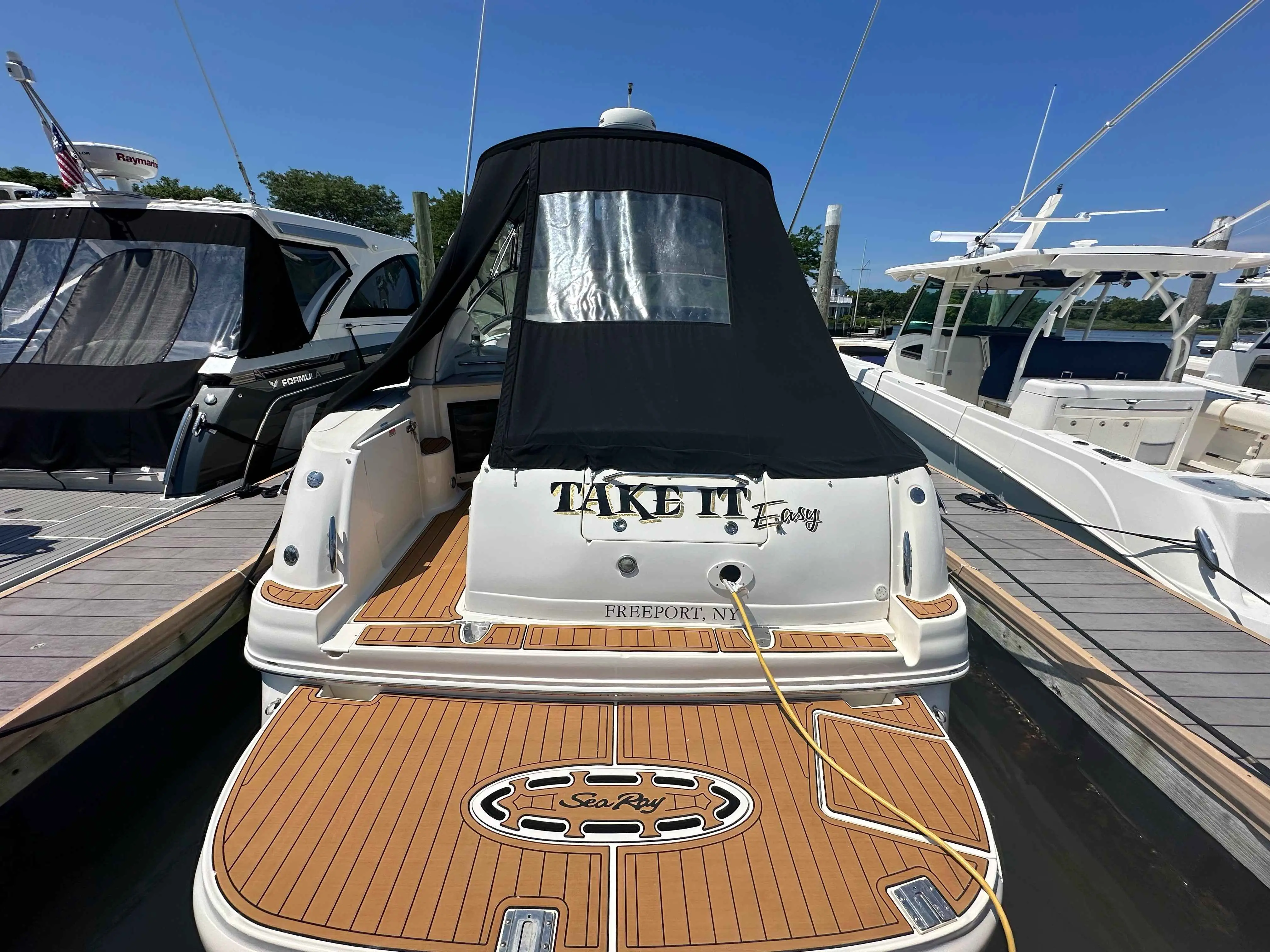 2006 Sea Ray sundancer 320