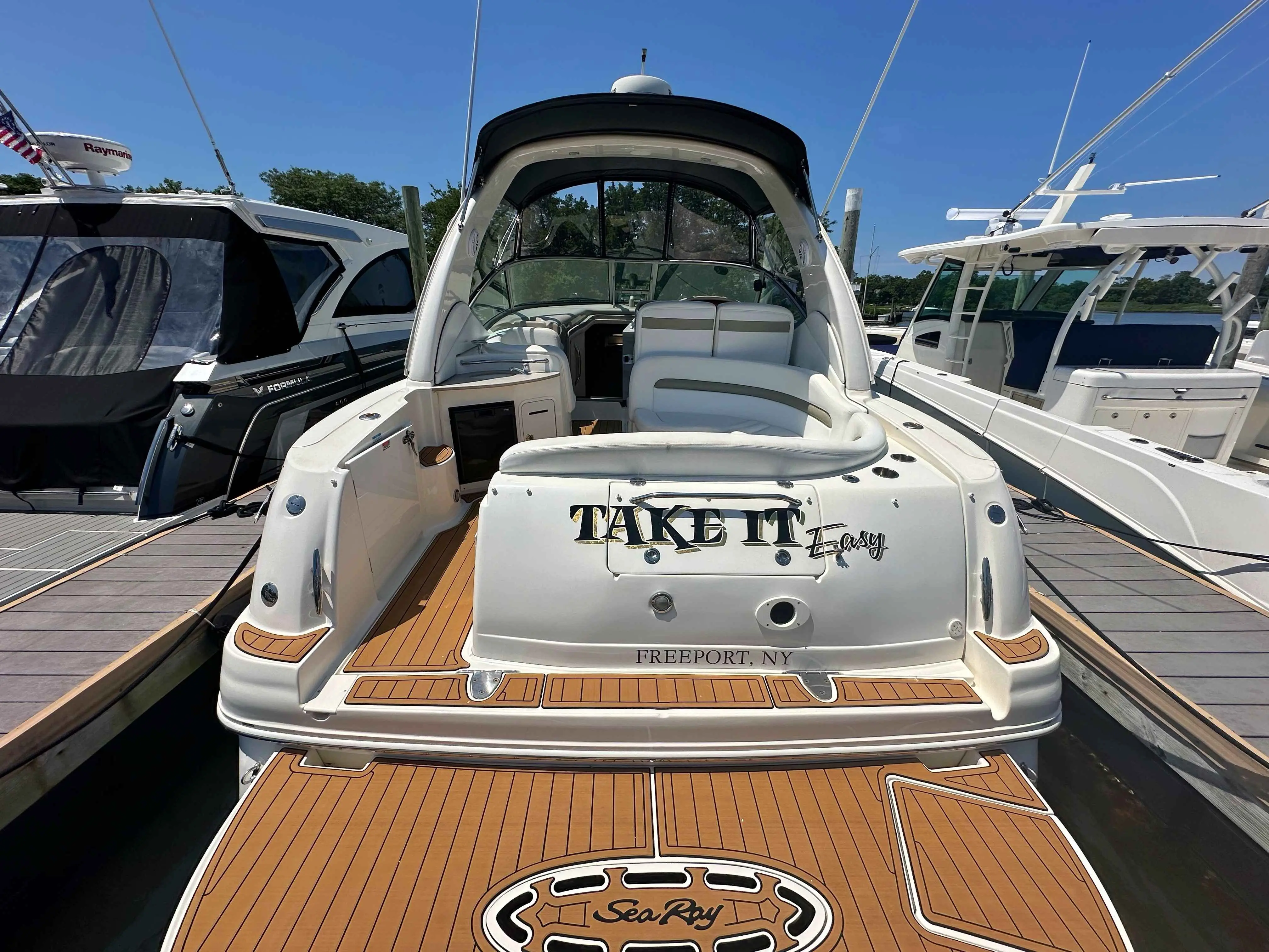 2006 Sea Ray sundancer 320