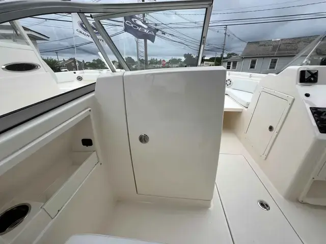 Cobia Boats 220 DC