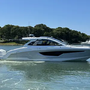 2024 Cruisers Yachts 42 Gls - Ob