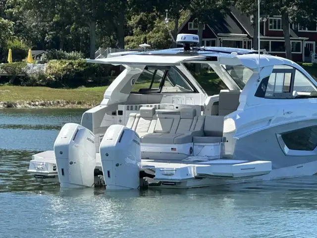 Cruisers Yachts 42 Gls - Ob