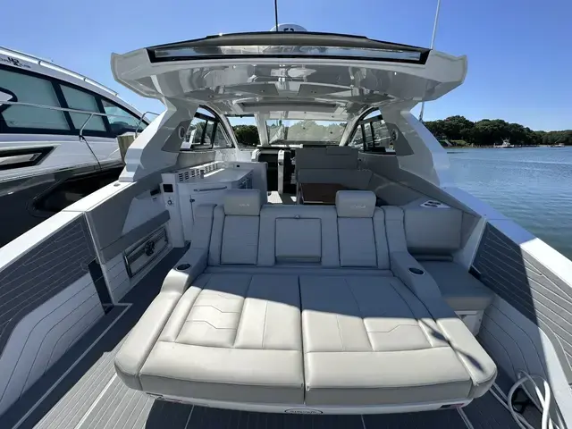 Cruisers Yachts 42 Gls - Ob