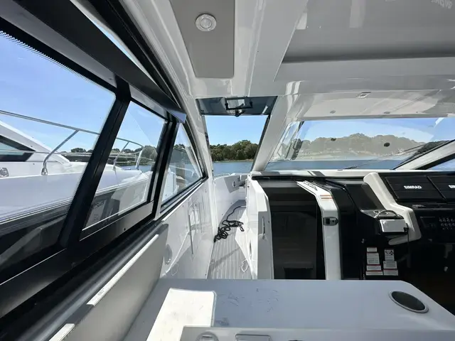 Cruisers Yachts 42 Gls - Ob