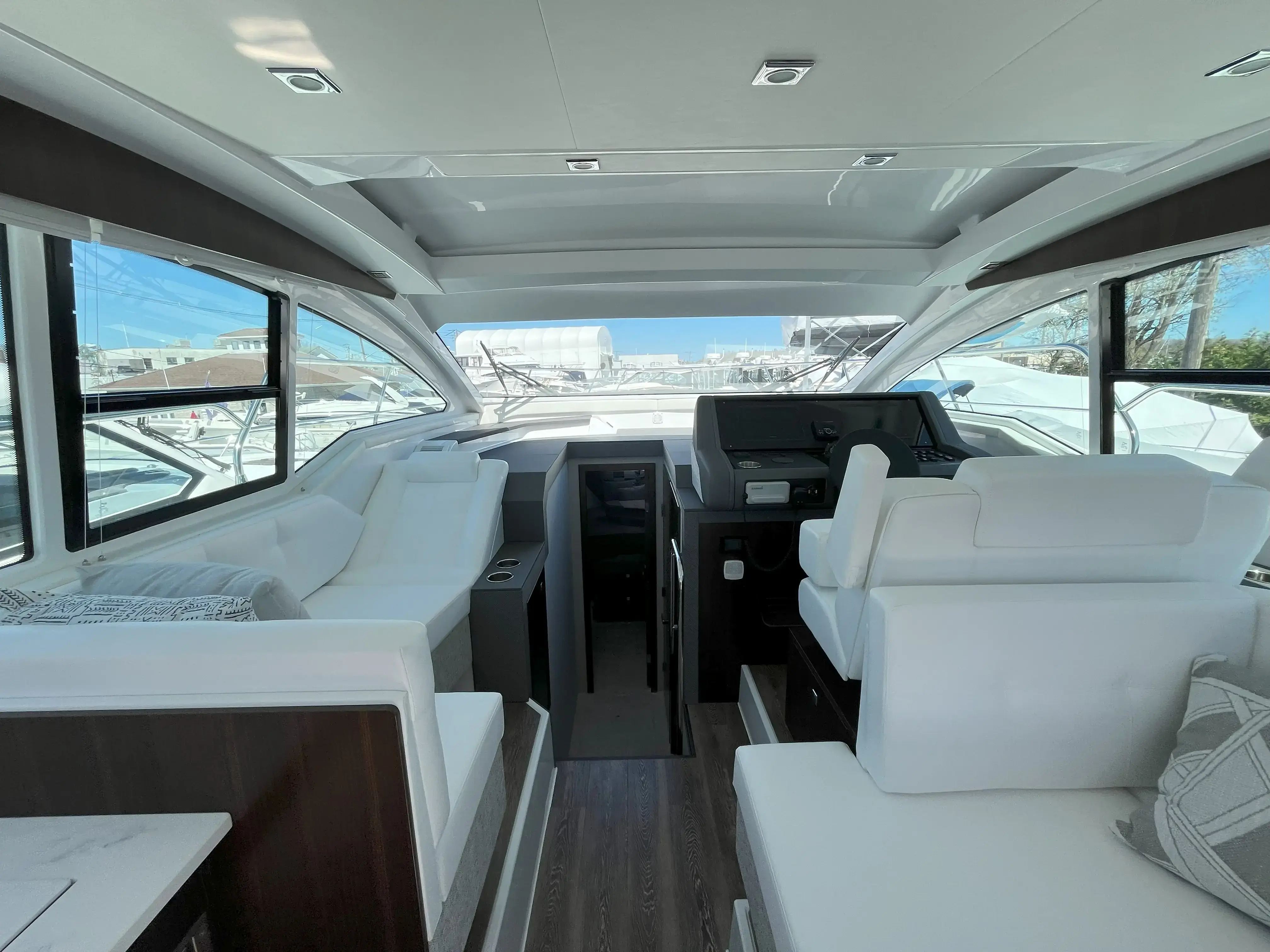 2024 Cruisers 42 cantius