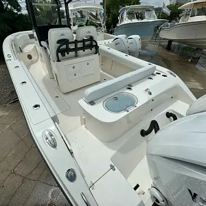 2024 Cobia Boats 280 CC