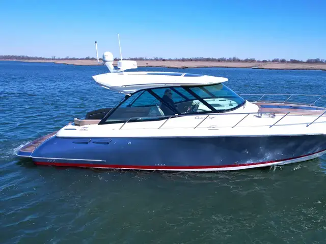 Chris-Craft 36 Corsair Hertiage Edition for sale in United States of America for $284,500 (£215,245)