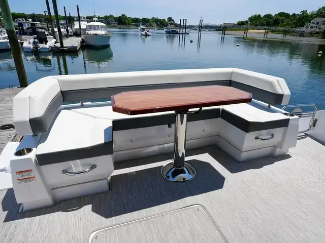 Cruisers Yachts 50 Cantius