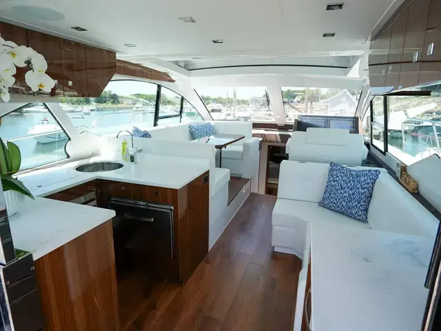 Cruisers Yachts 50 Cantius