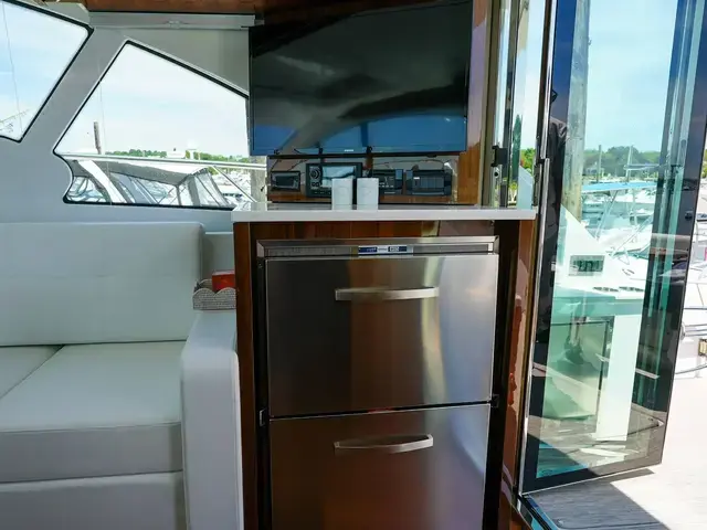 Cruisers Yachts 50 Cantius