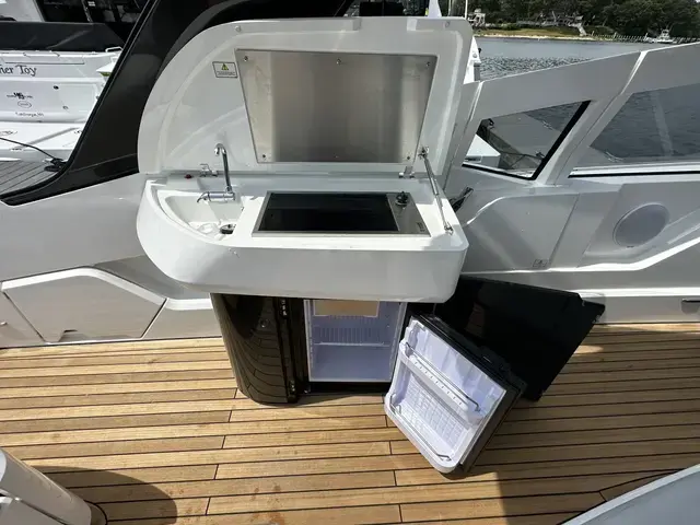 Fairline F-Line 33 Ob