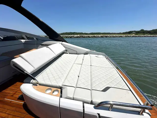 Fairline F Line 33