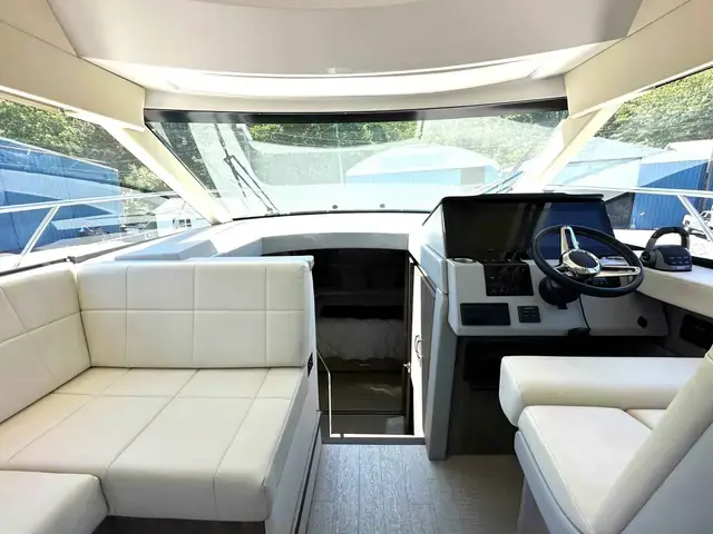 Regal 42 Grande Coupe