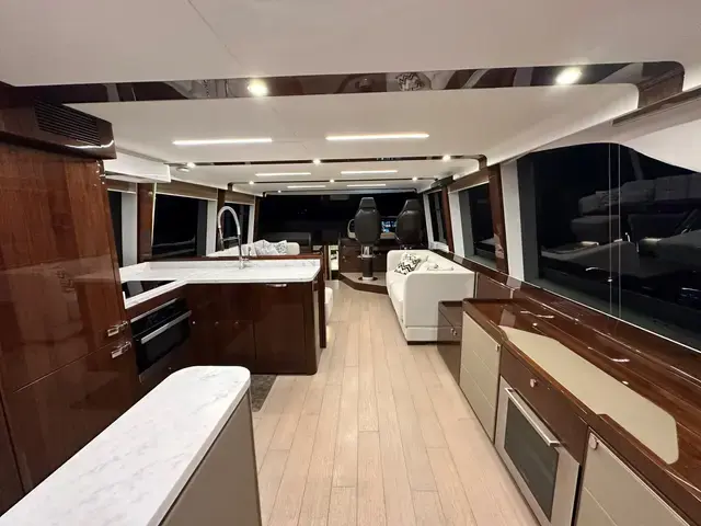 Fairline Squadron 68