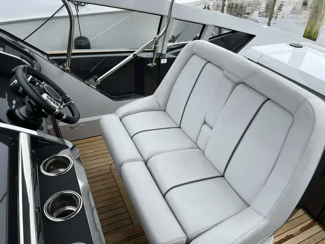 Fairline F Line 33