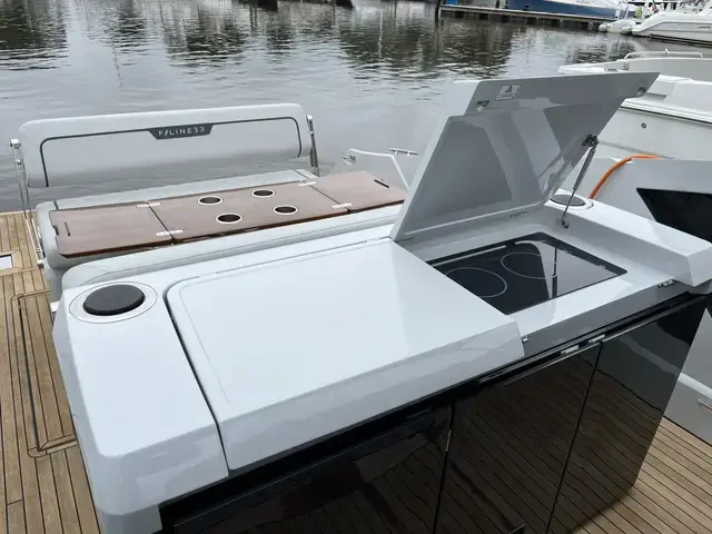 Fairline F Line 33