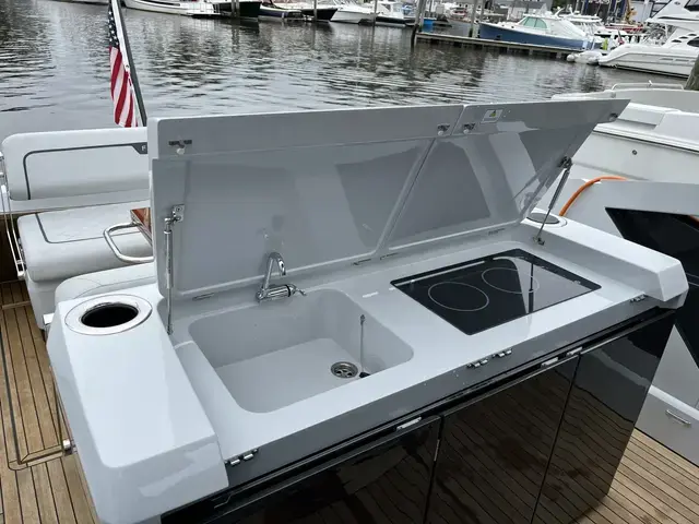 Fairline F Line 33