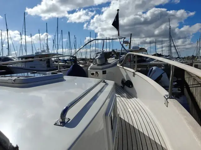 Grand Banks Classic 32