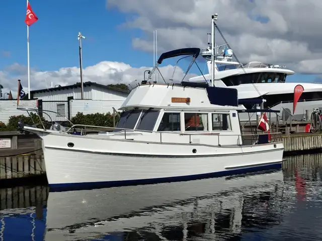 Grand Banks Classic 32