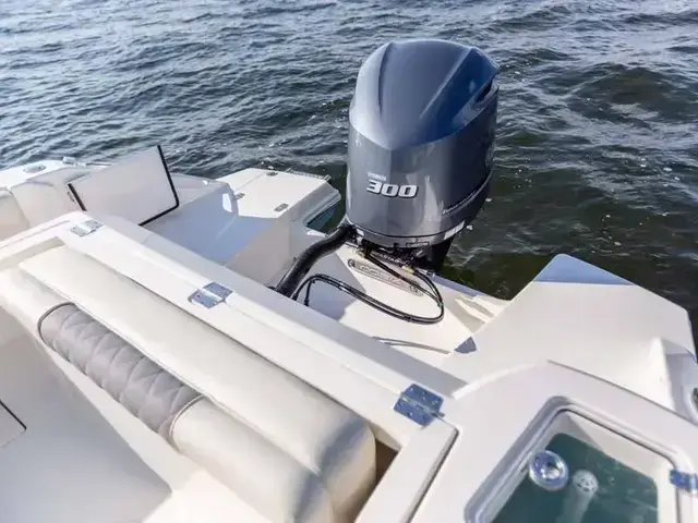 Cobia Boats 240 DC