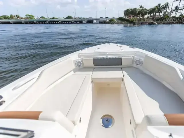 Cobia Boats 240 DC