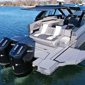 2024 Cruisers Yachts 42 Gls South Beach - Ob