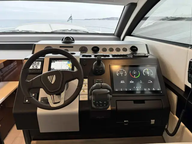 Fairline Squadron 50