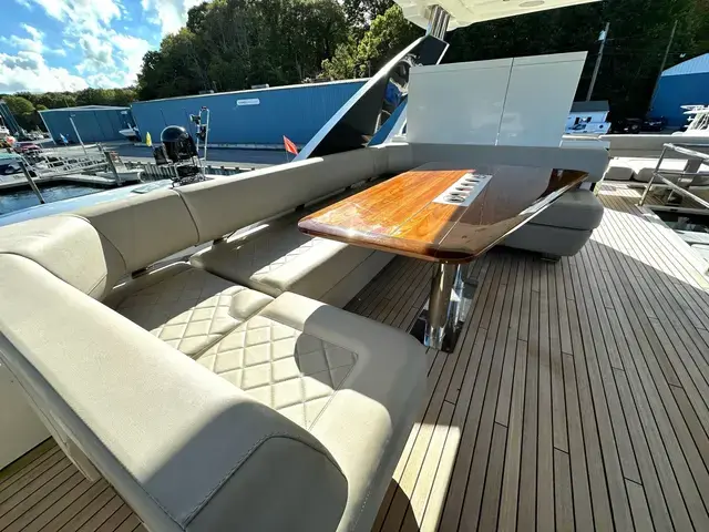 Fairline Squadron 68