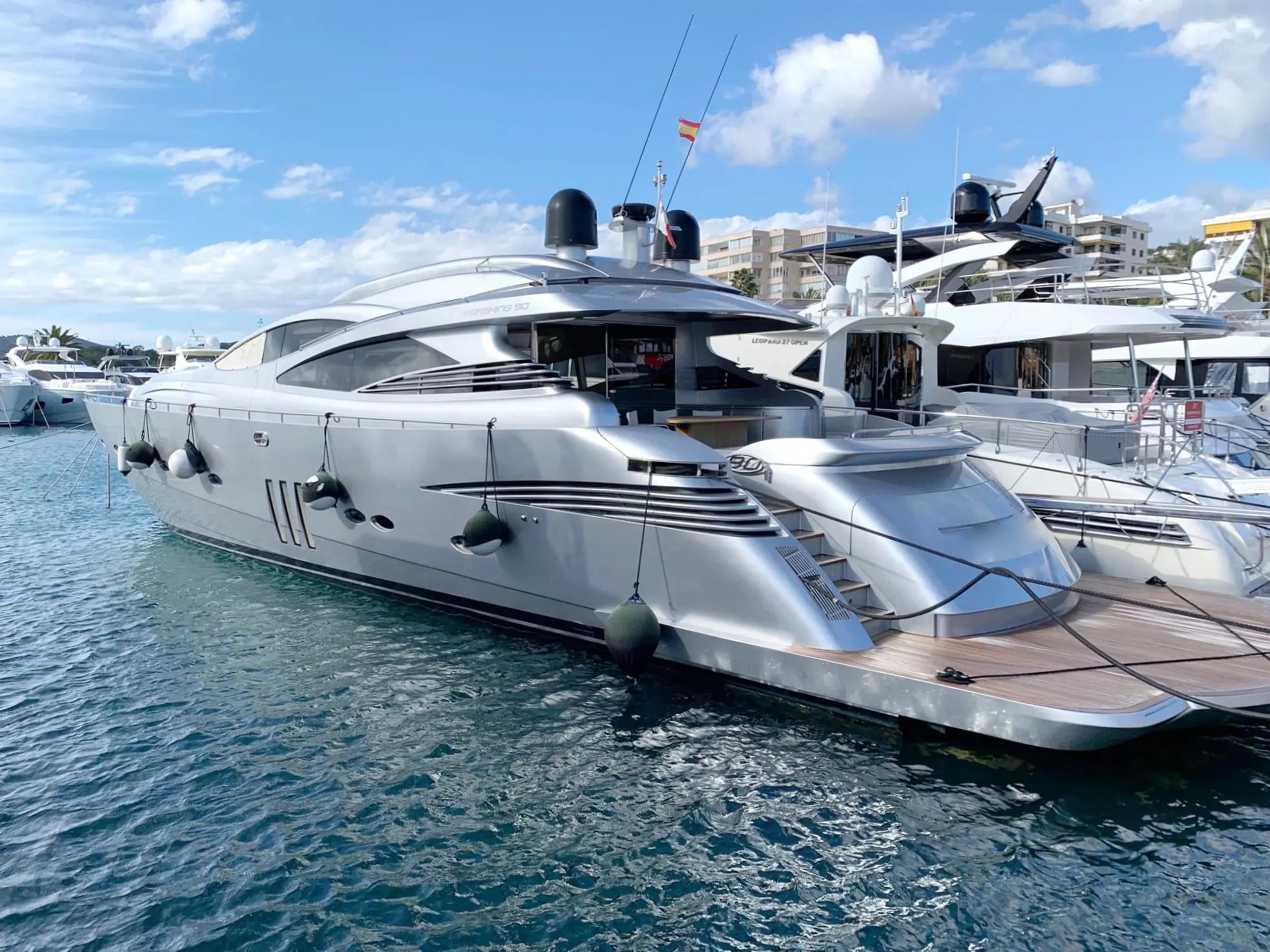 2008 Pershing 90