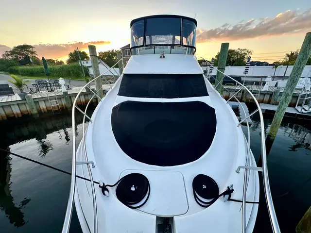 Silverton 39 Motor Yacht