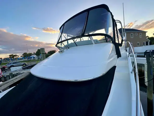 Silverton 39 Motor Yacht