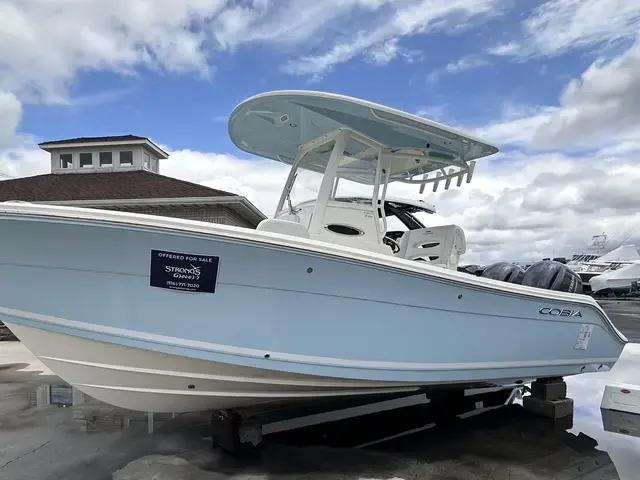 Cobia Boats 240 CC