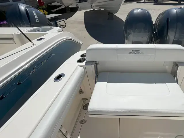 Cobia Boats 240 CC