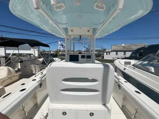 Cobia Boats 240 CC