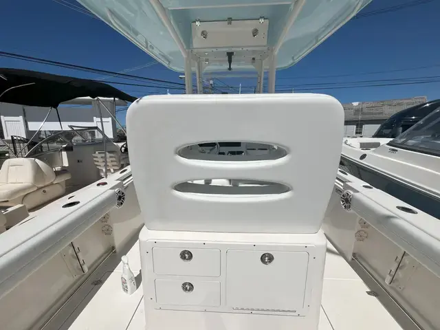 Cobia Boats 240 CC