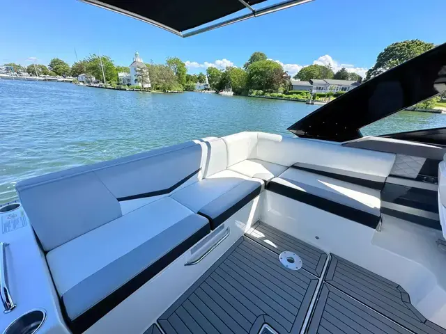 Cruisers Yachts 338